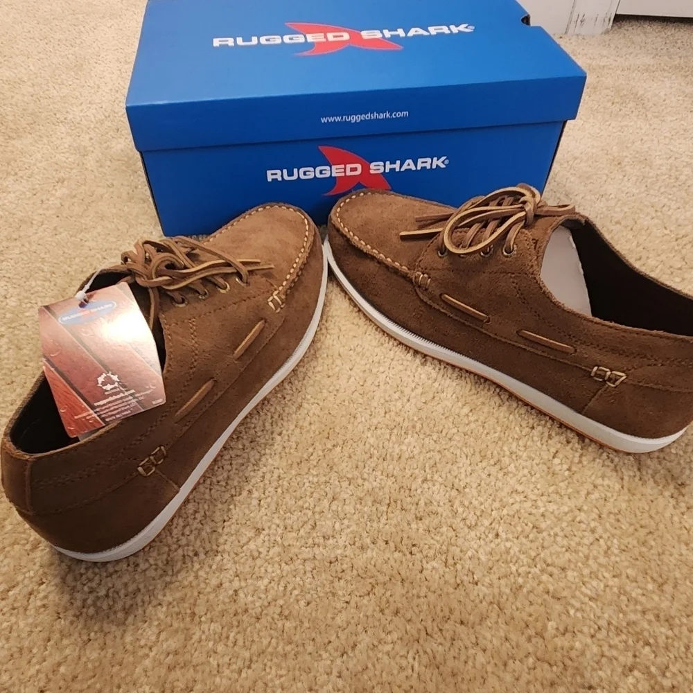 New Rugged Shark Whaler Boat Shoes Casual Brown‎ Suede White Sole Size 10